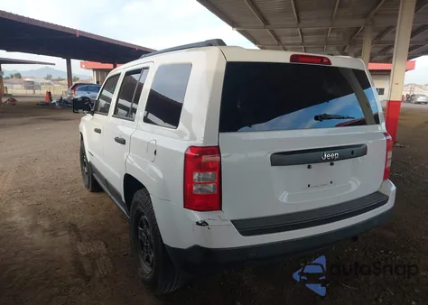 2015 Jeep Patriot Sport z USA, uszkodzony, nr VIN 1C4NJPBBXFD349842